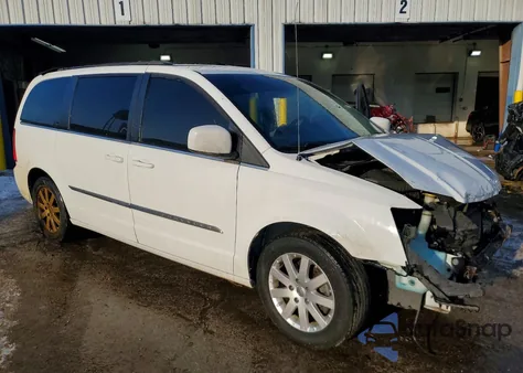 2016 Chrysler Town & Country Touring from USA, damaged, VIN 2C4RC1BGXGR289239